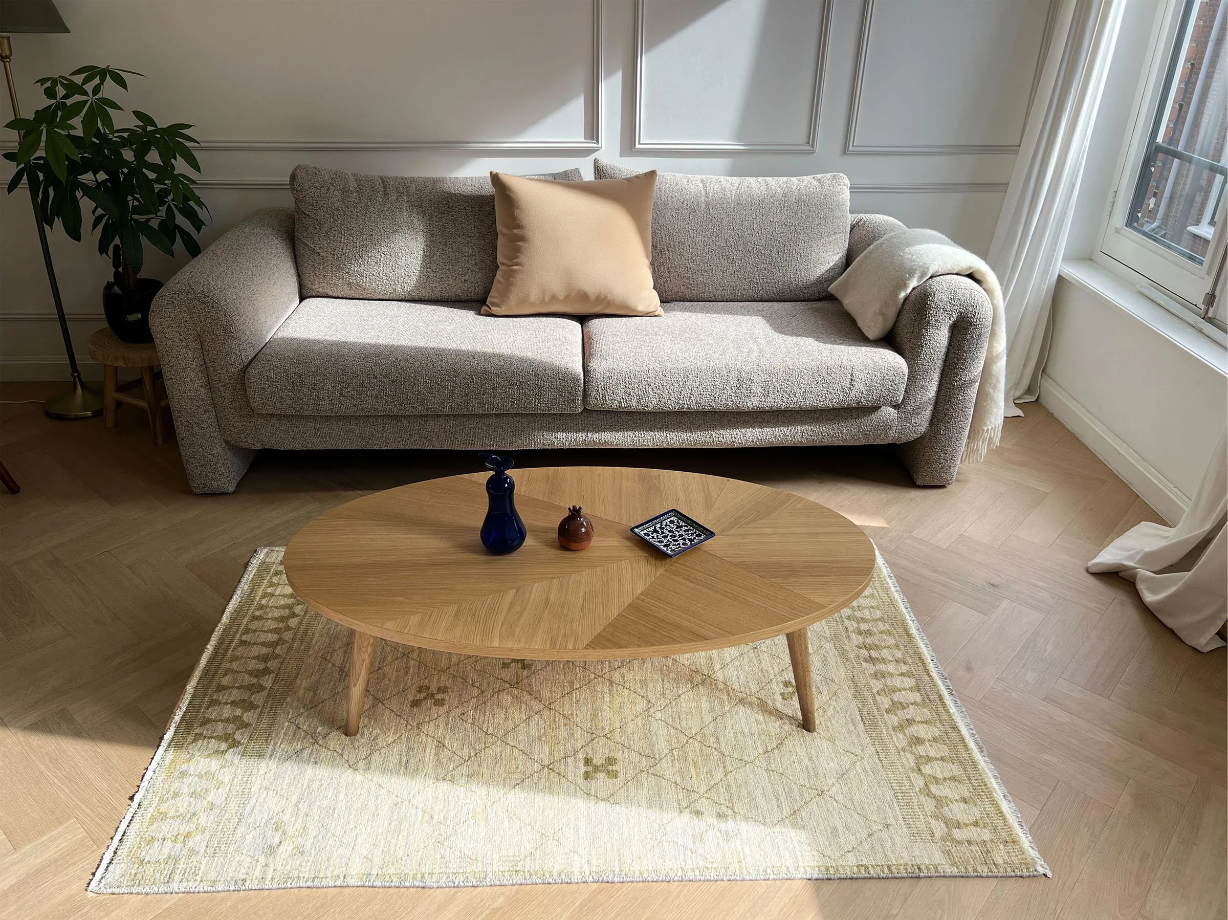 Katta kokraklar lezbiyenler bilan belbogli Jinsiy qullar bdsm jazo